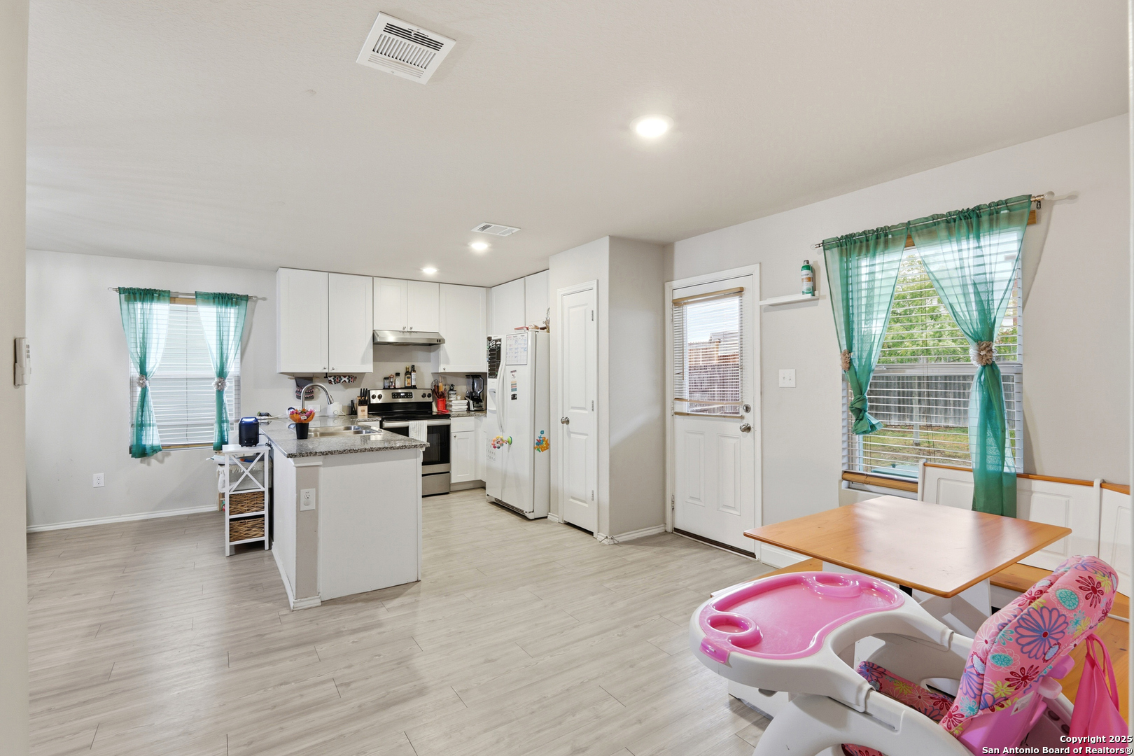 5643 Vista Pont San Antonio TX 78242