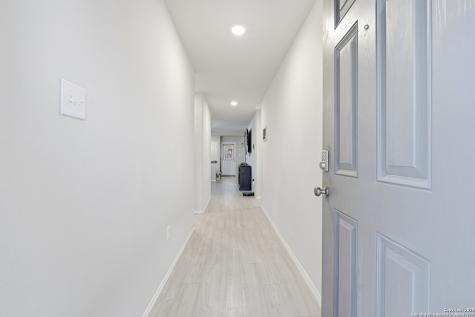 5643 Vista Pont San Antonio TX 78242