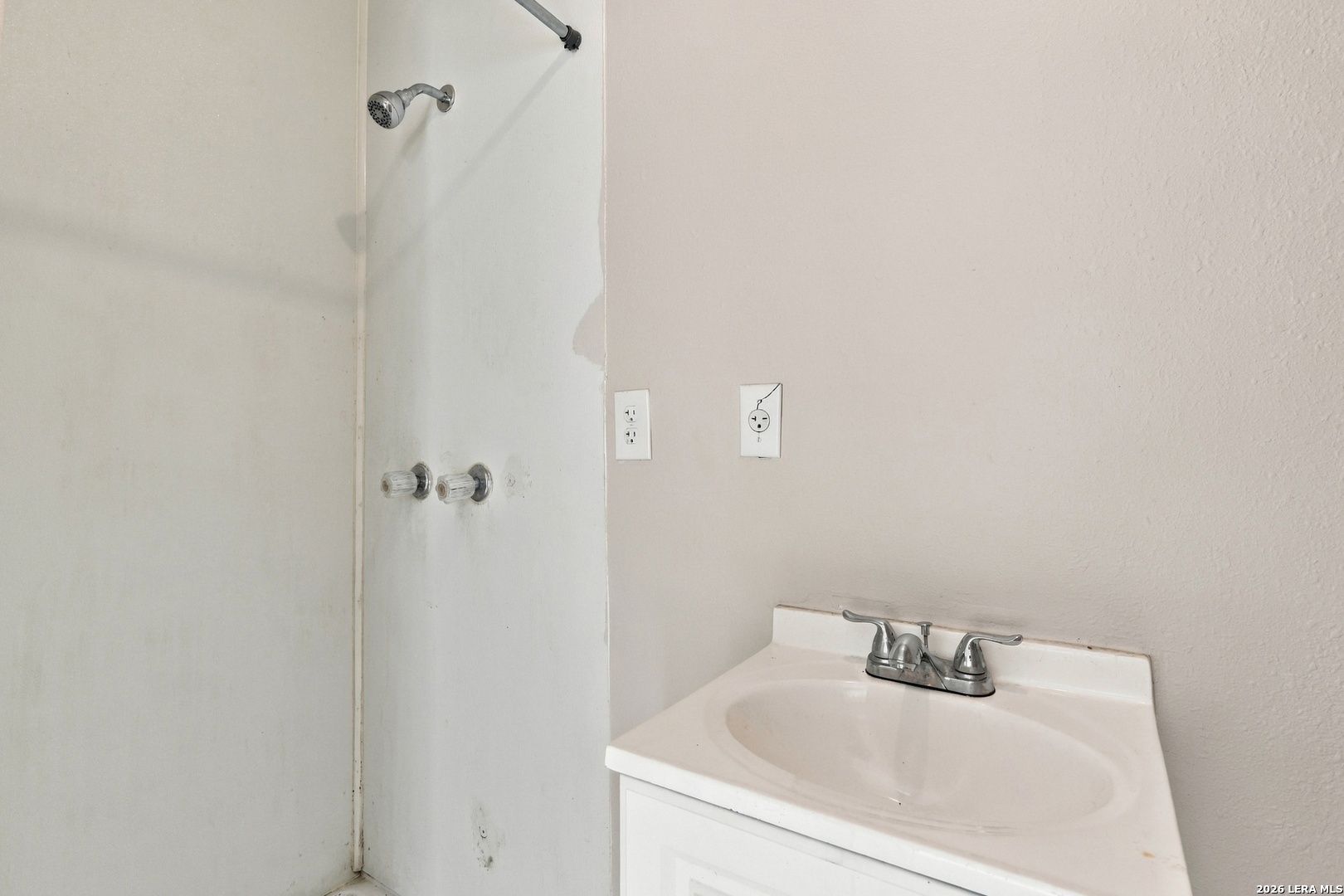 2329 S Ww White Road San Antonio TX 78222