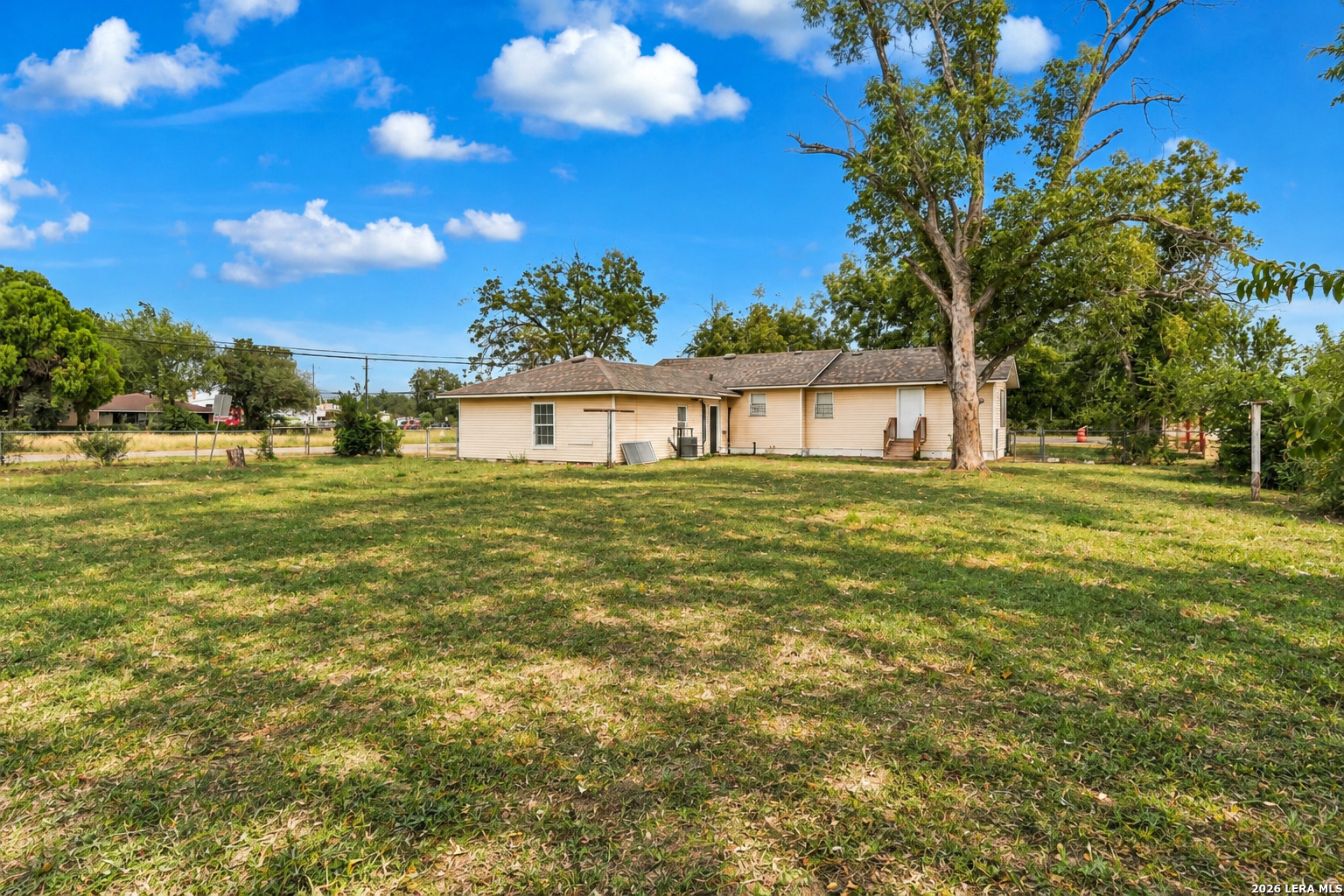 2329 S Ww White Road San Antonio TX 78222
