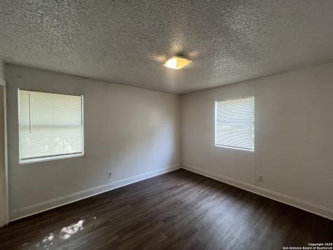 401 Riverdale Drive San Antonio TX 78228