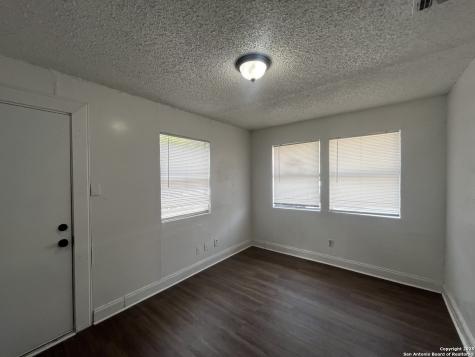 401 Riverdale Drive San Antonio TX 78228