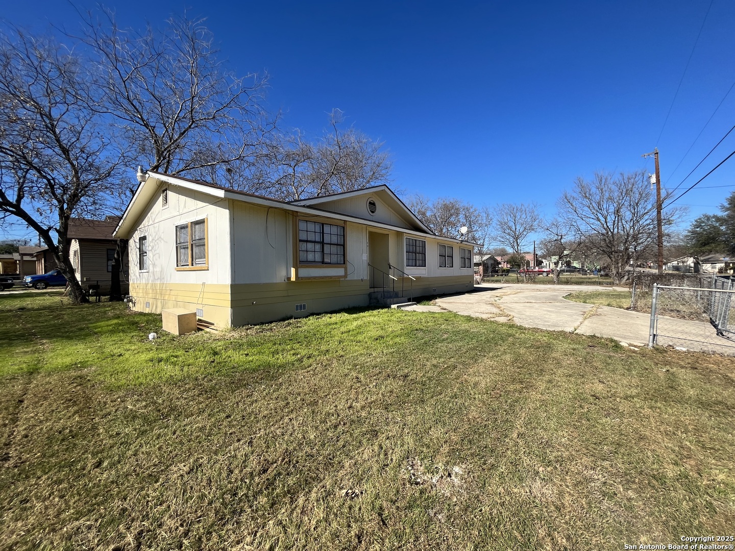 401 Riverdale Drive San Antonio TX 78228