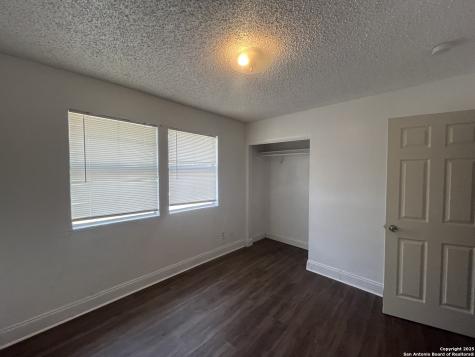 401 Riverdale Drive San Antonio TX 78228