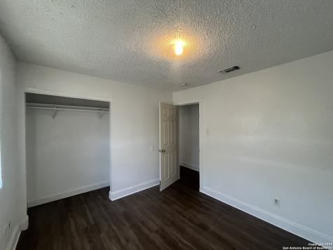 401 Riverdale Drive San Antonio TX 78228