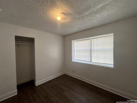 401 Riverdale Drive San Antonio TX 78228