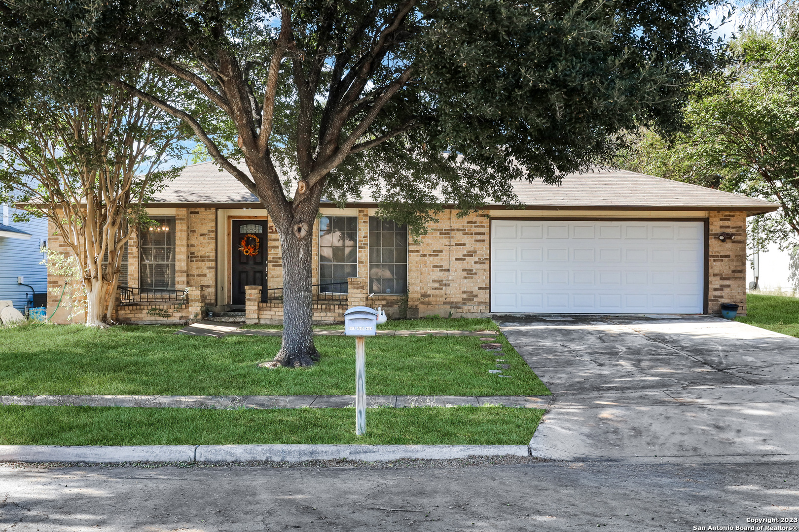 5619 Wood Walk Street San Antonio TX 78233