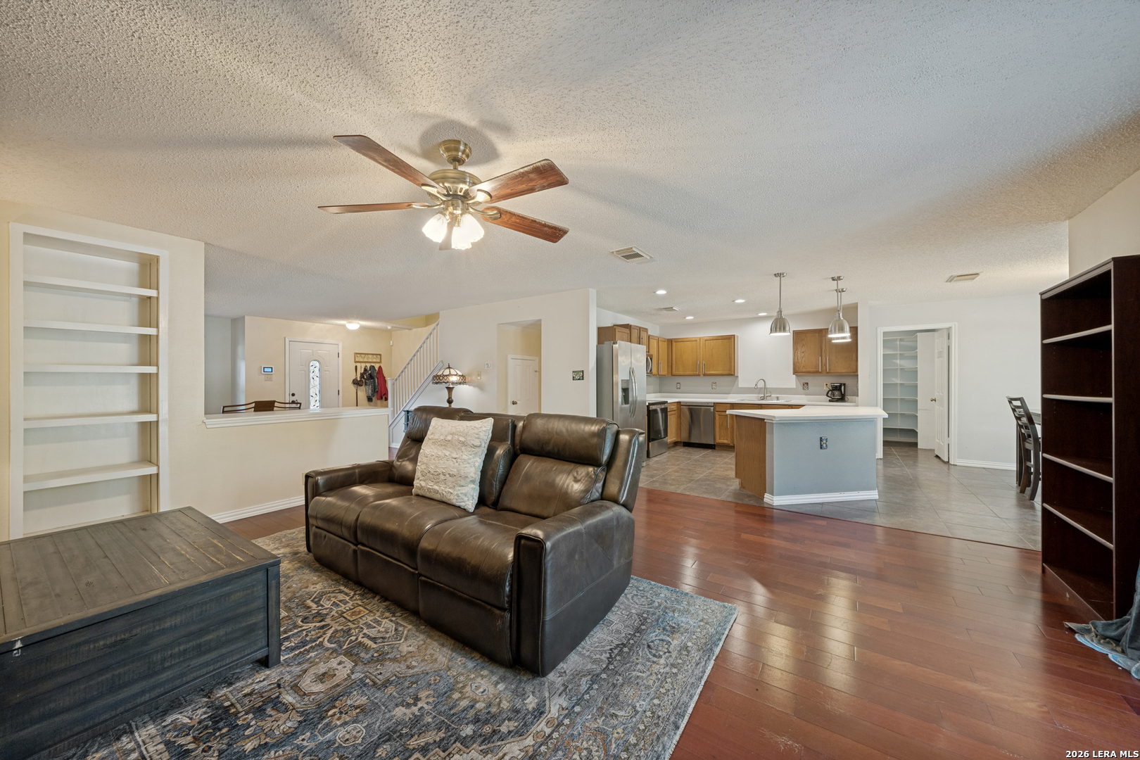 8622 Park Olympia Universal City TX 78148