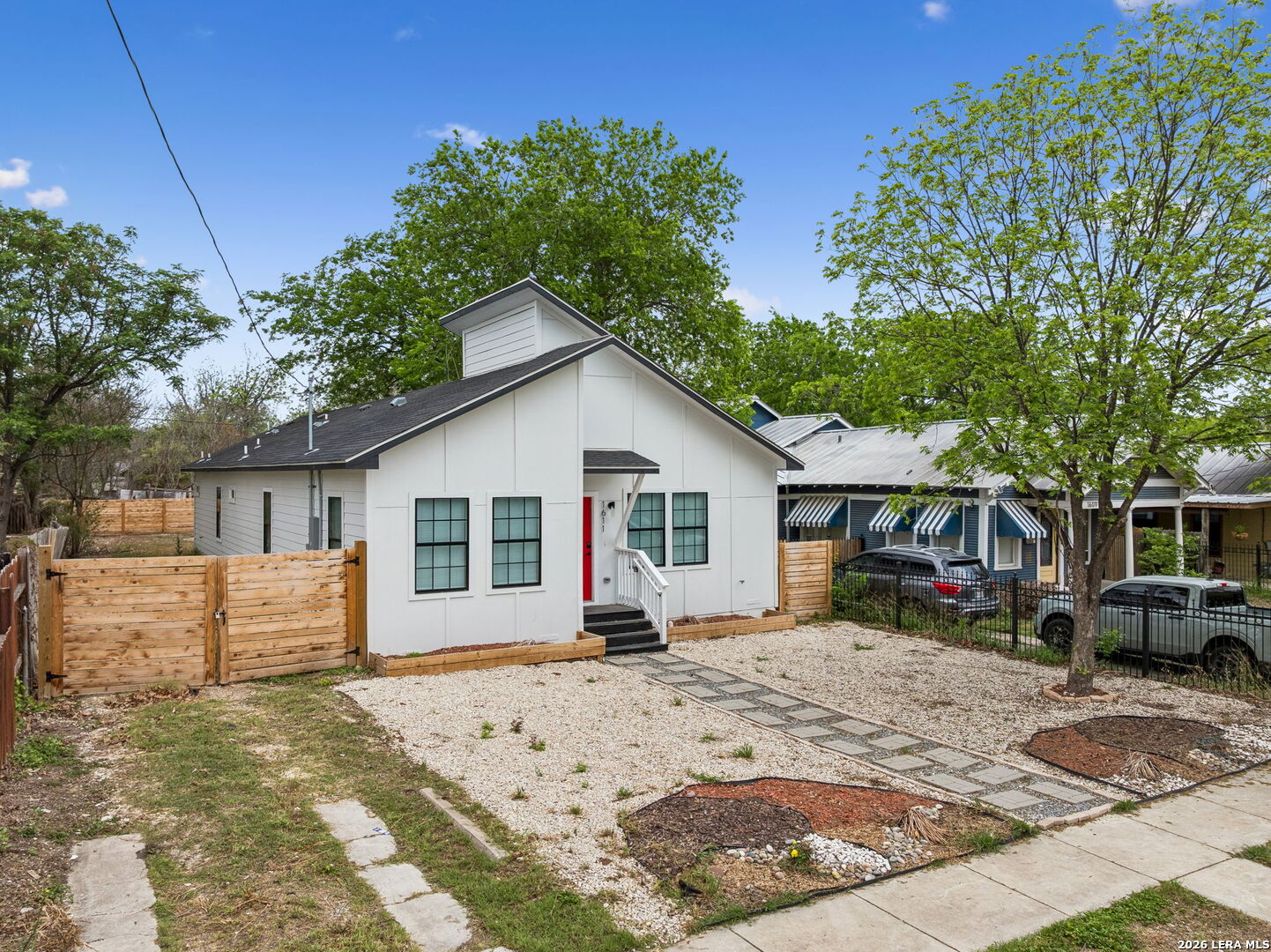 1611 W French Place San Antonio TX 78201