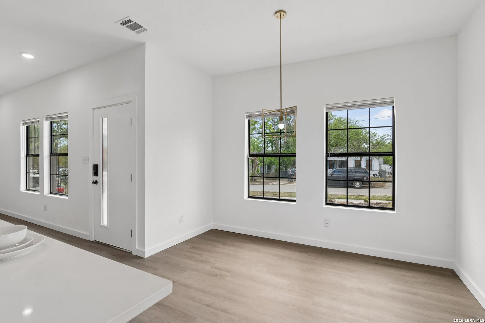 1611 W French Place San Antonio TX 78201