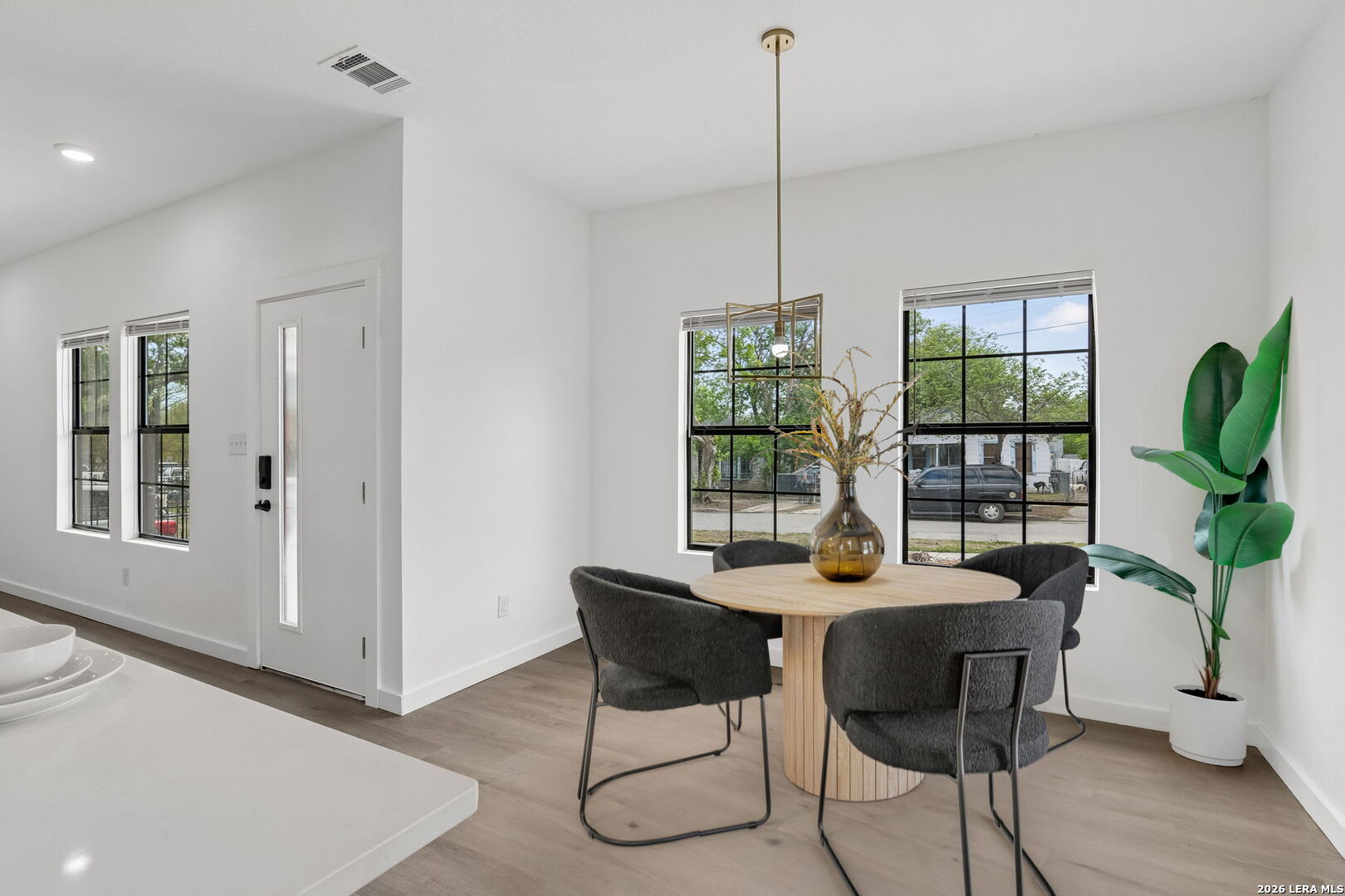 1611 W French Place San Antonio TX 78201
