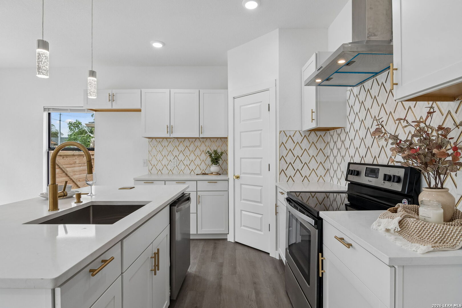 1611 W French Place San Antonio TX 78201