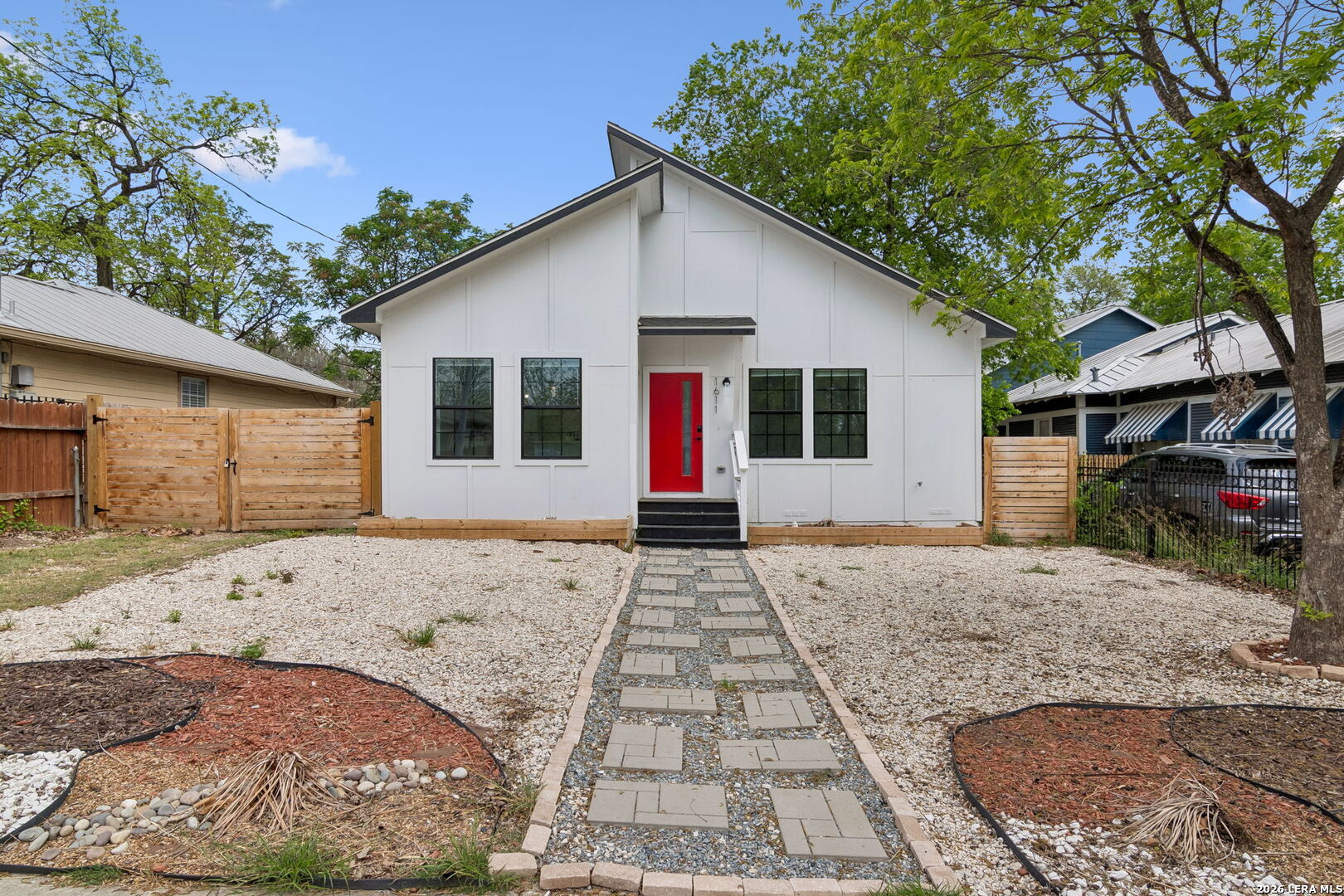1611 W French Place San Antonio TX 78201