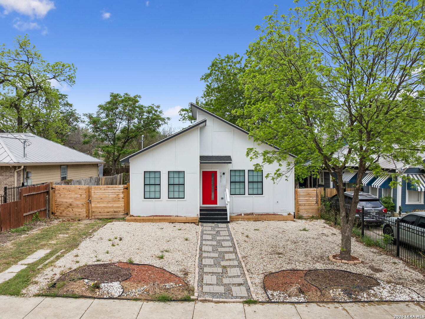 1611 W French Place San Antonio TX 78201