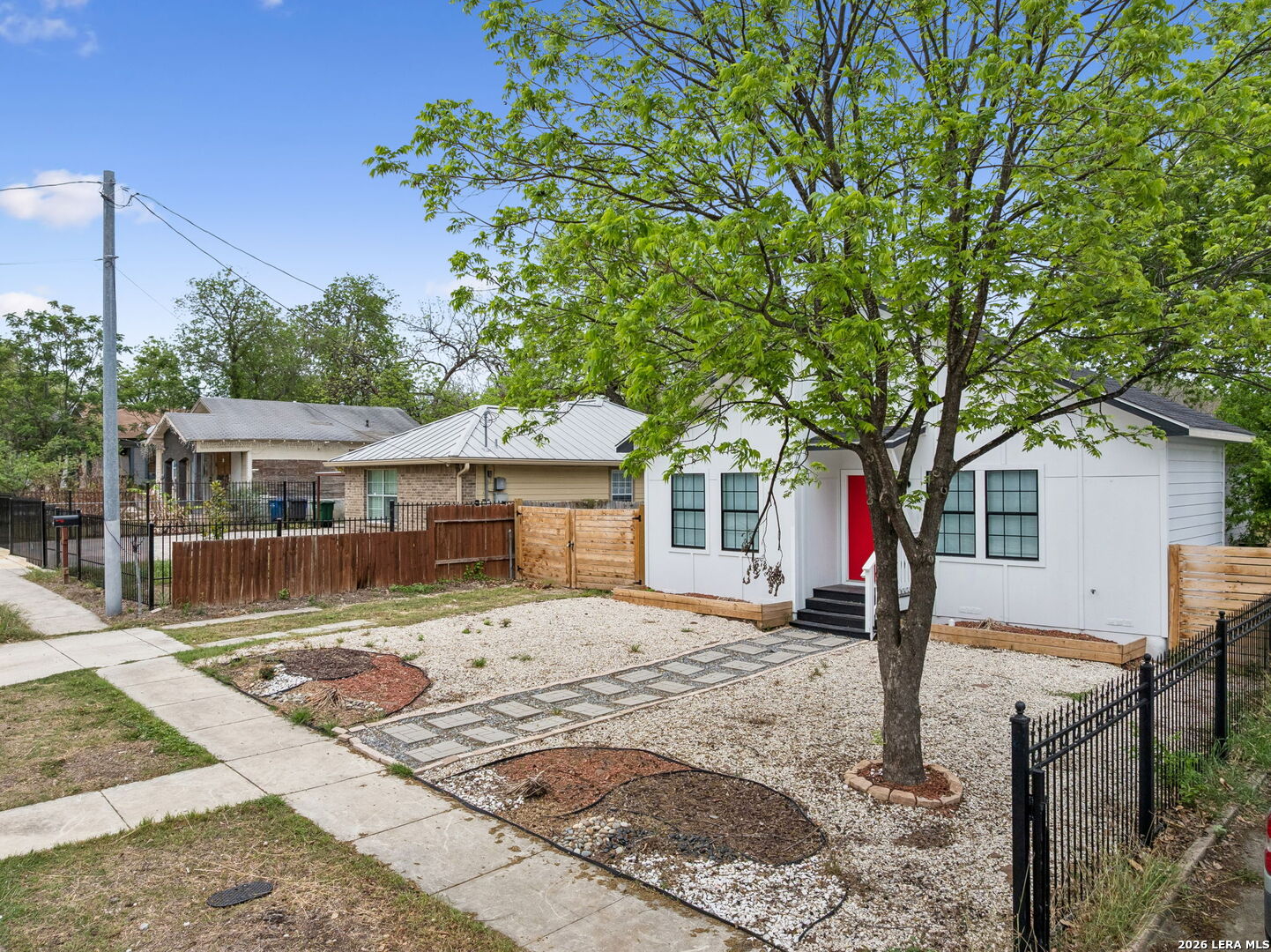 1611 W French Place San Antonio TX 78201
