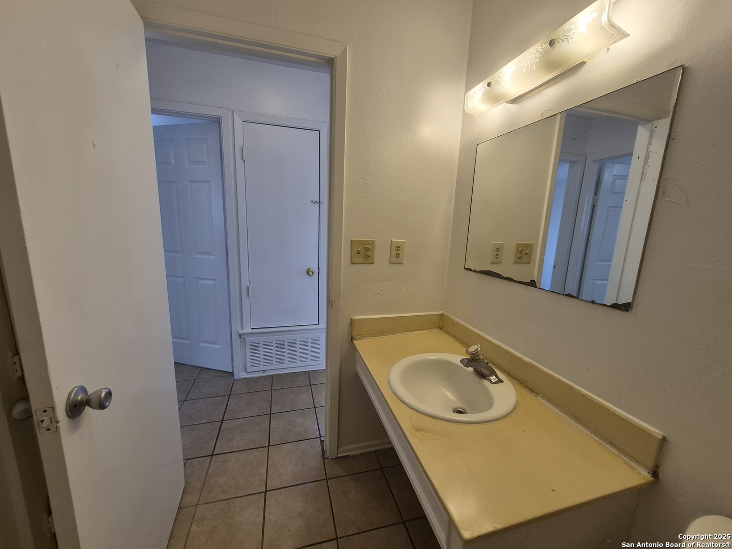 7319 Glen Cross San Antonio TX 78239