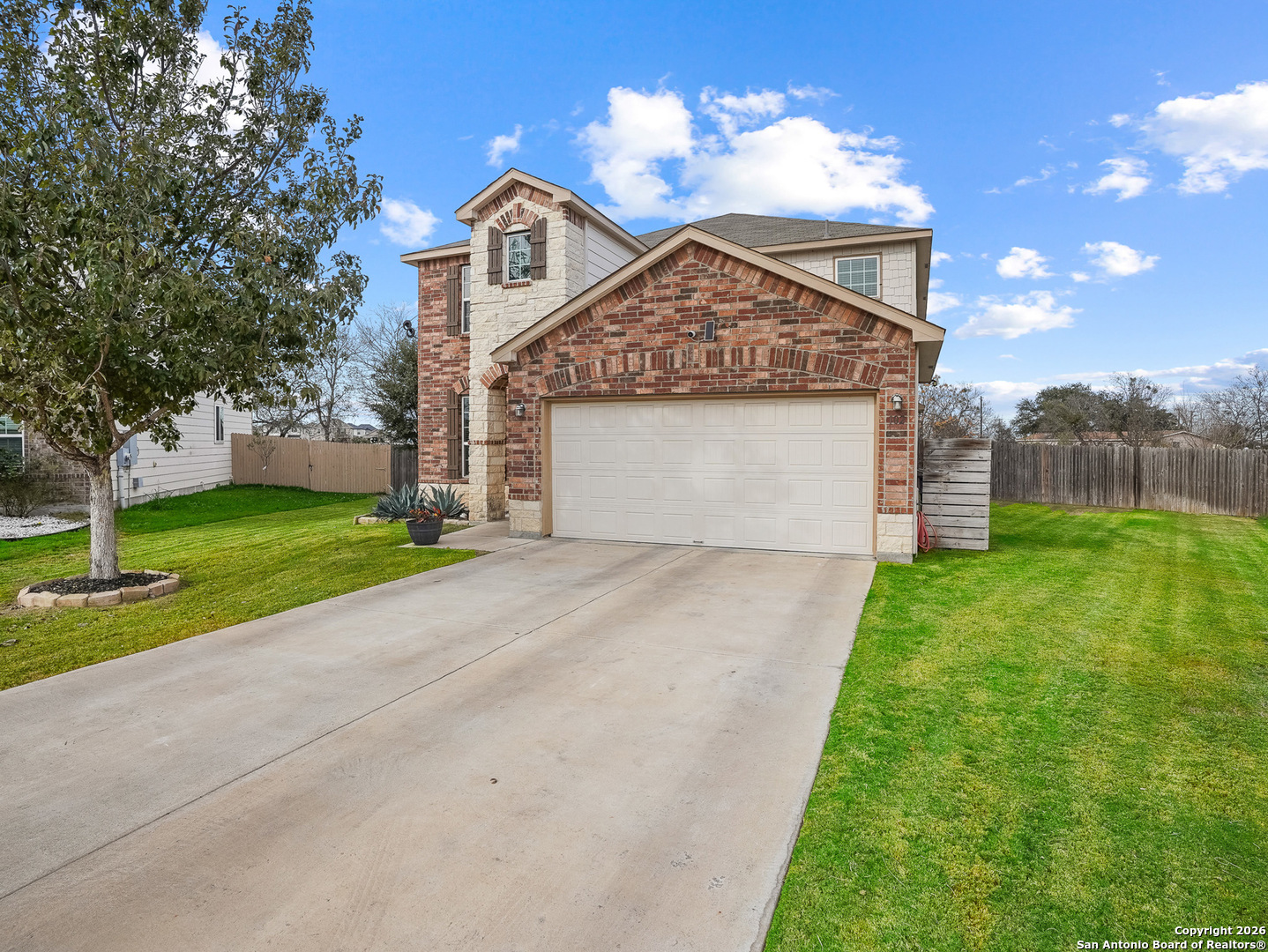 102 Texas Thistle New Braunfels TX 78130