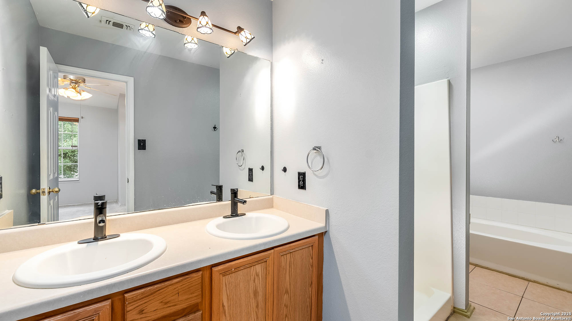 9406 San Fidel Rio San Antonio TX 78245