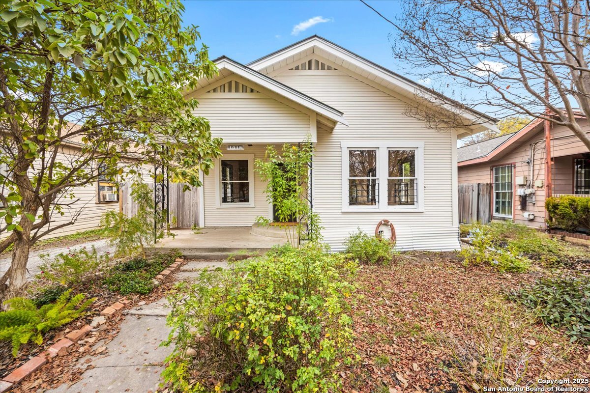 1019 Saint James San Antonio TX 78202