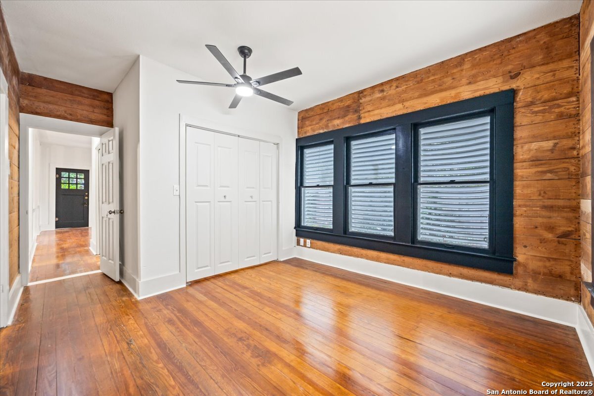 1019 Saint James San Antonio TX 78202