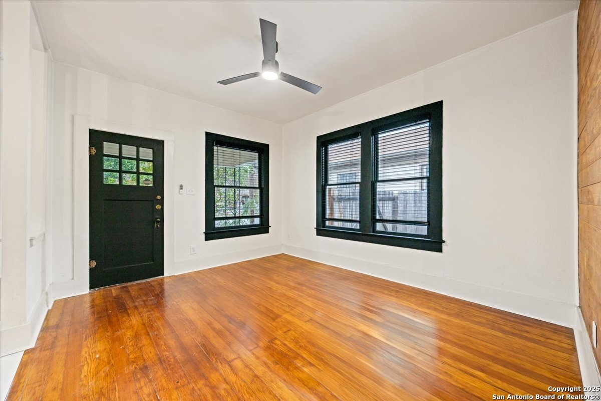 1019 Saint James San Antonio TX 78202
