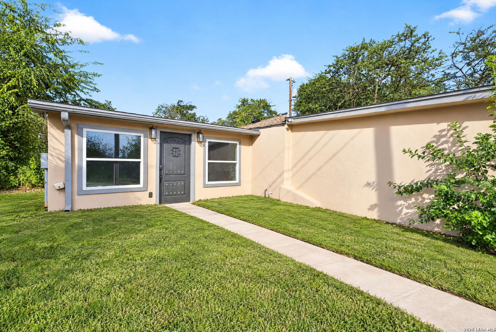 501 W Agarita Avenue San Antonio TX 78212