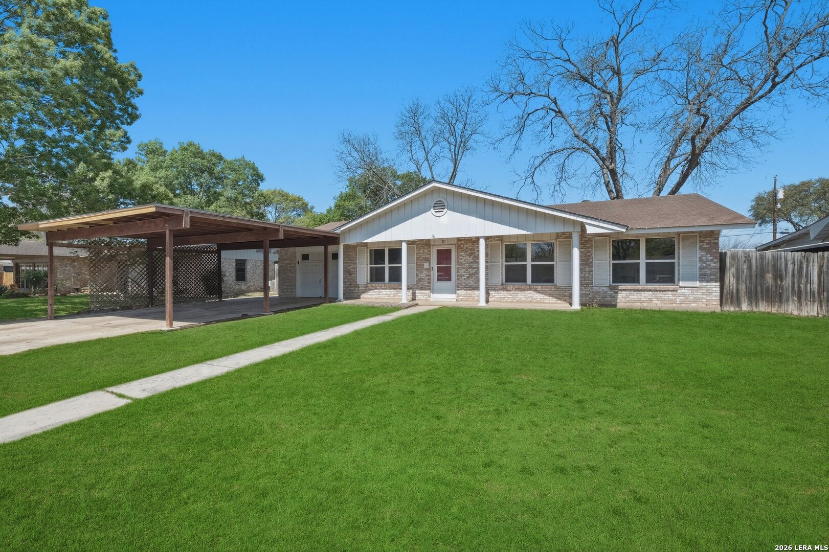 221 Maple Schertz TX 78154