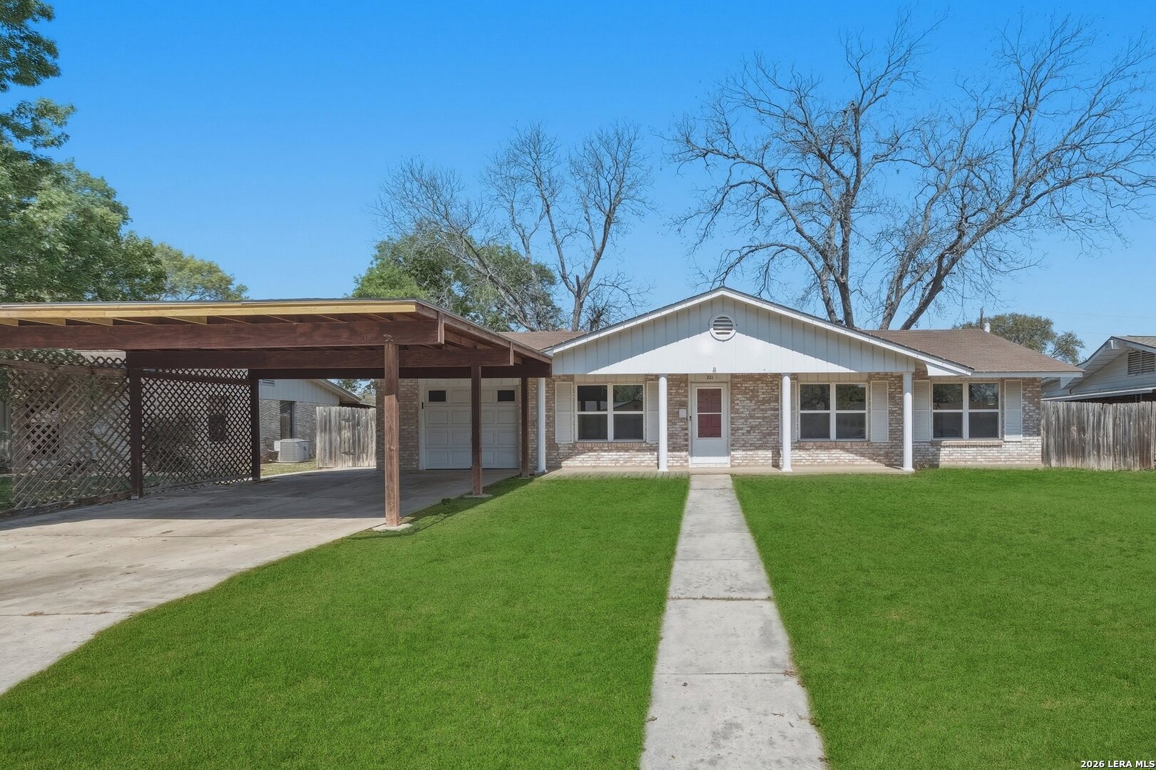 221 Maple Schertz TX 78154
