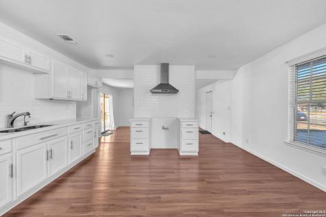 6334 Big Valley San Antonio TX 78242