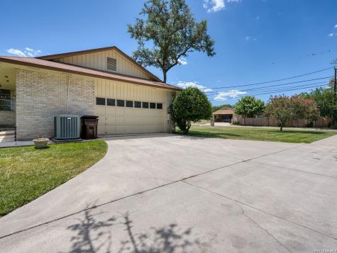 418 Rua De Matta Street Hollywood Park TX 78232