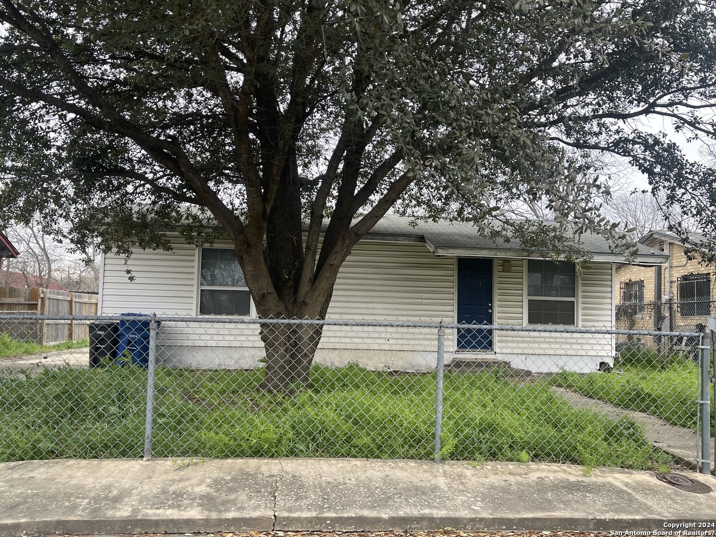 2339 Dahlgreen Avenue San Antonio TX 78237