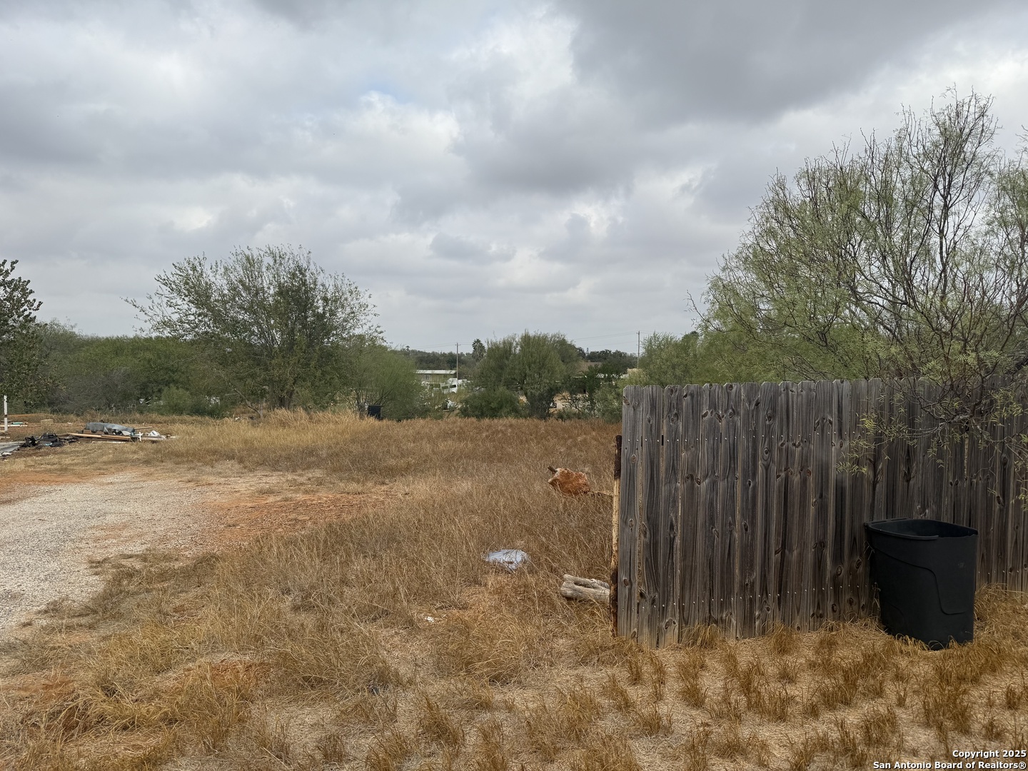 103 Oleander Cotulla TX 78014
