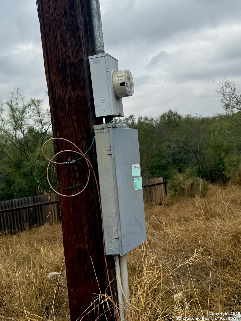 103 Oleander Cotulla TX 78014