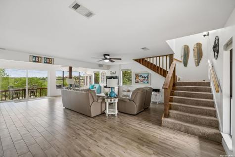 25420 Cove Drive Spicewood TX 78669