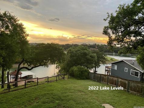25420 Cove Drive Spicewood TX 78669