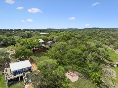 25420 Cove Drive Spicewood TX 78669