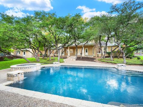 302 Princeton Oak San Antonio TX 78230