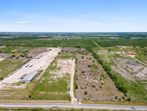 0 Fm 2102 Karnes TX 78118