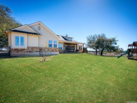 676 Highgate Drive Bandera TX 78003