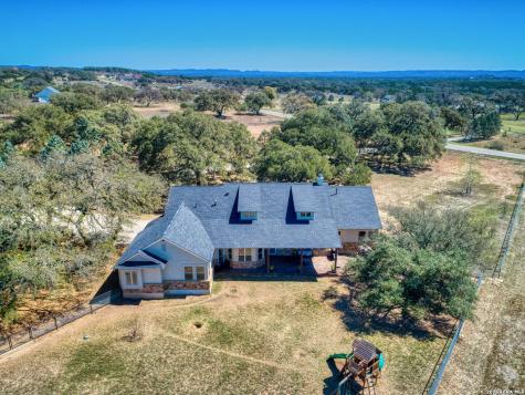 676 Highgate Drive Bandera TX 78003