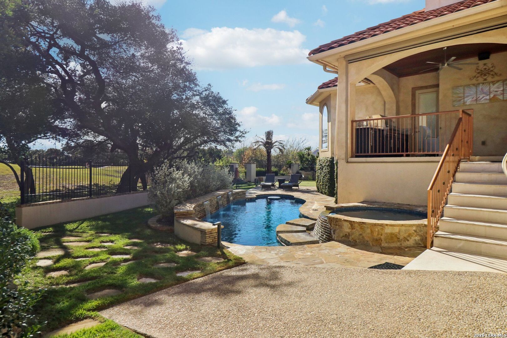 124 Stone Hill San Antonio TX 78258