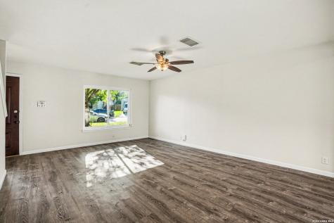3717 Candlecreek Court San Antonio TX 78244