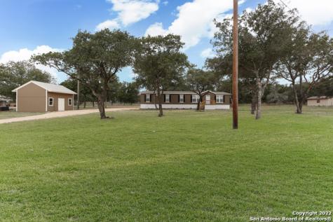 619 Bent Bow Trail La Vernia TX 78121