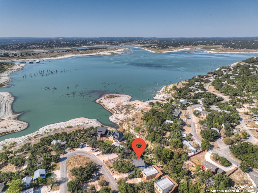 925 & 913 Glenn Drive Canyon Lake TX 78133