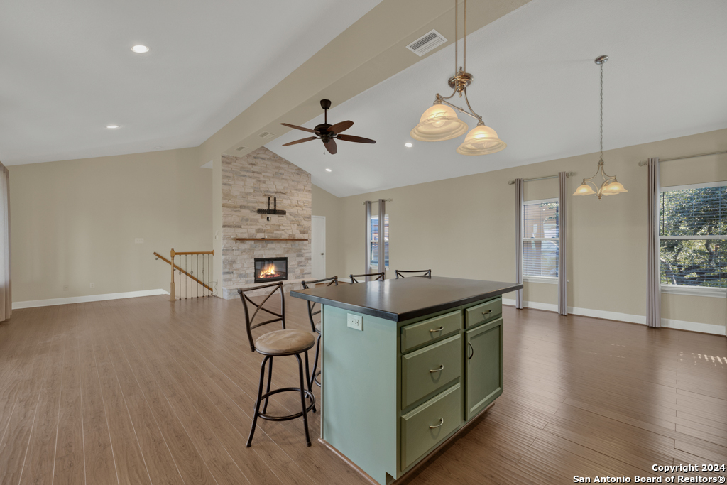 925 & 913 Glenn Drive Canyon Lake TX 78133