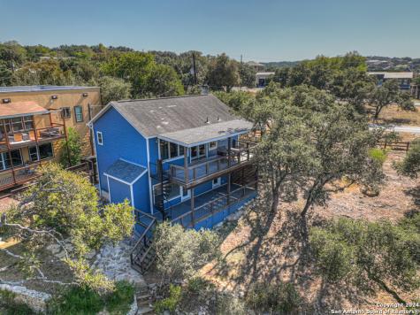 925 & 913 Glenn Drive Canyon Lake TX 78133