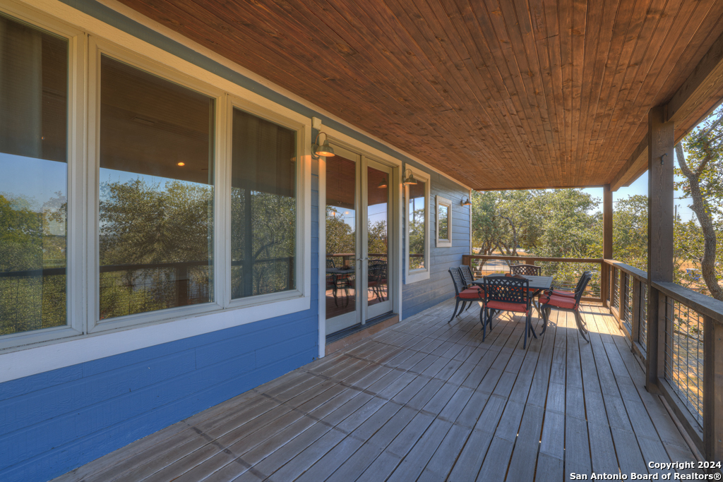925 & 913 Glenn Drive Canyon Lake TX 78133