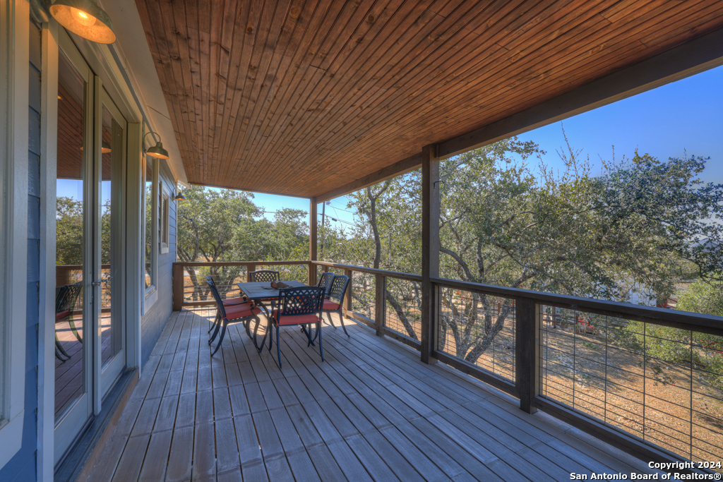 925 & 913 Glenn Drive Canyon Lake TX 78133