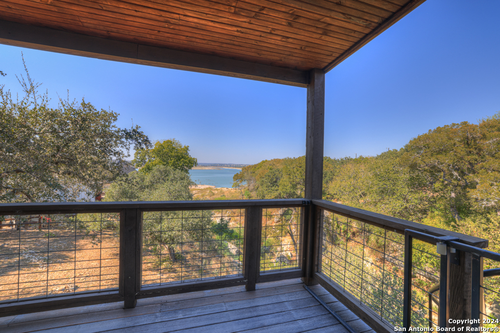 925 & 913 Glenn Drive Canyon Lake TX 78133