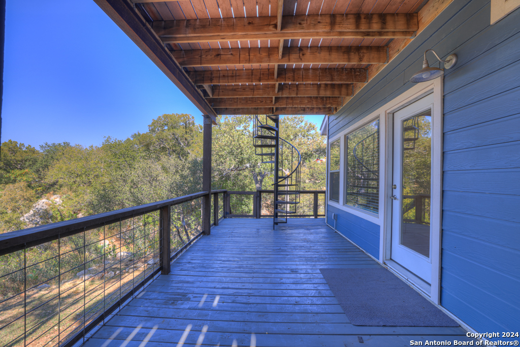 925 & 913 Glenn Drive Canyon Lake TX 78133